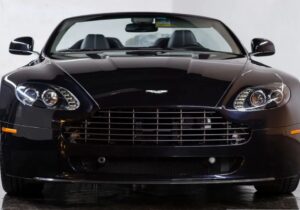 Aston Martin Vantage — photo 5