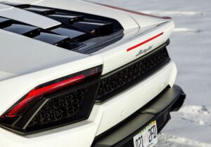 Lamborghini Huracan EVO Spider — photo 4