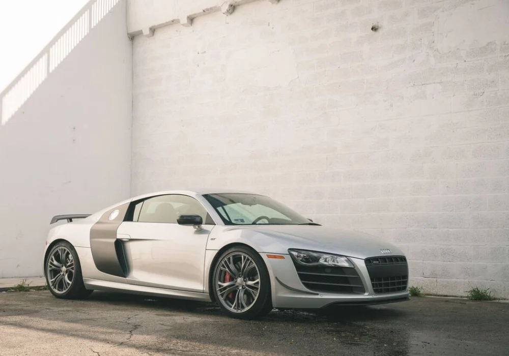 Audi R8 Coupe Quattro