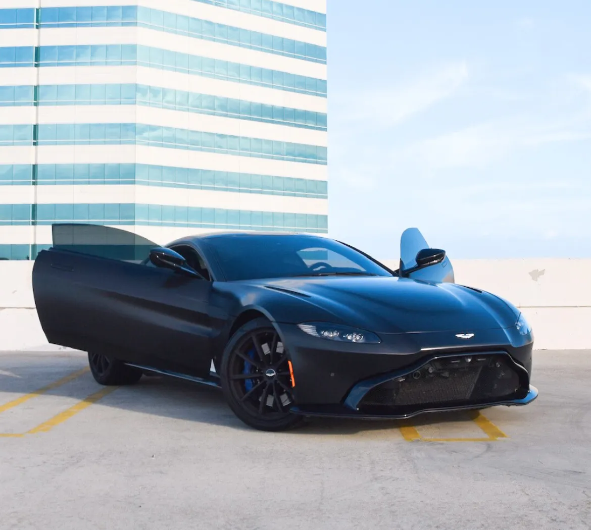 Aston Martin Vantage