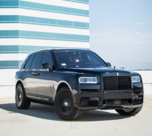 Rolls Royce Cullinan Black — photo 3