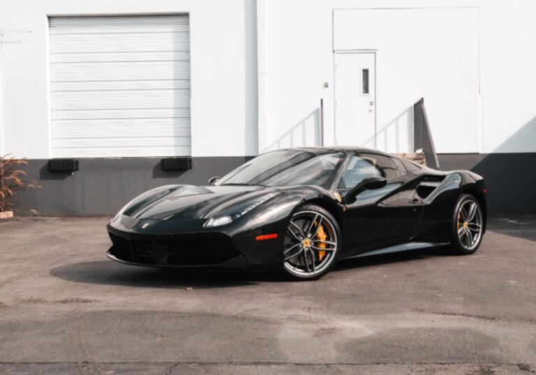 Ferrari 488 Spider 2018 rental vehicle