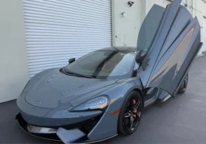McLaren 570S 2021 — photo 2