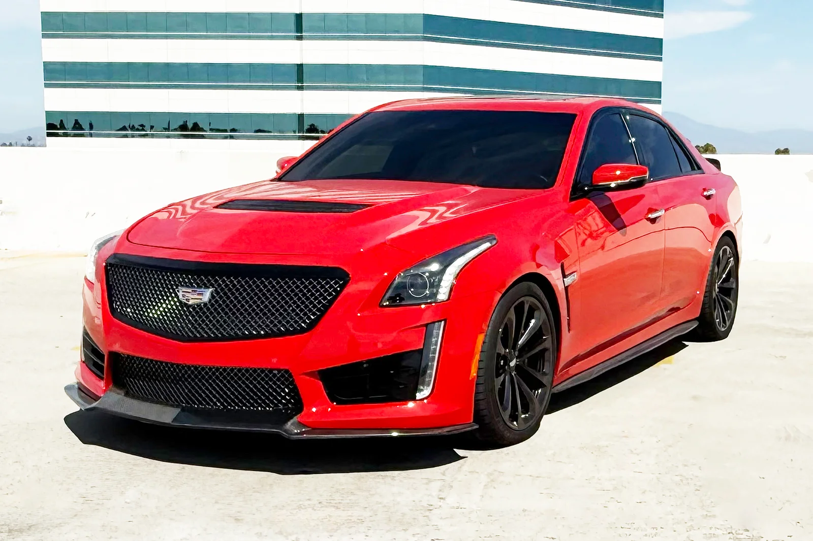 Cadillac CTS-V – Red
