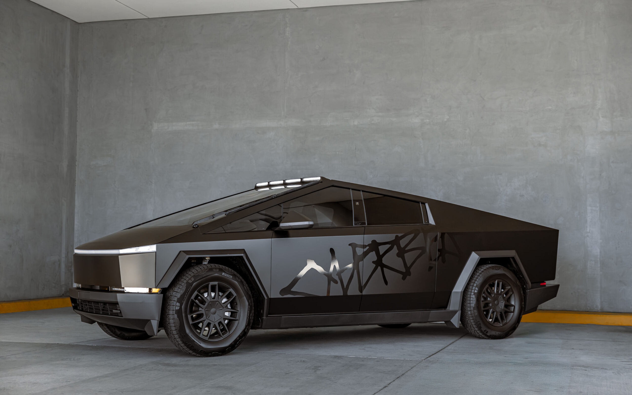 Tesla Cybertruck Cyberbeast