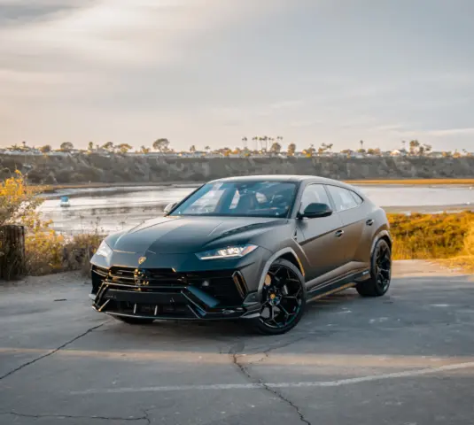 Lamborghini Urus Performante rental vehicle